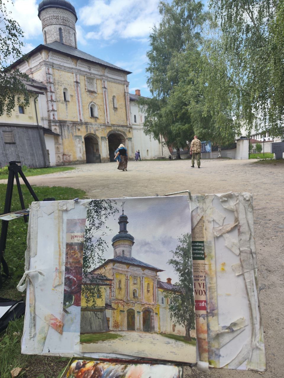 «У храма». Ульяна Пестова.